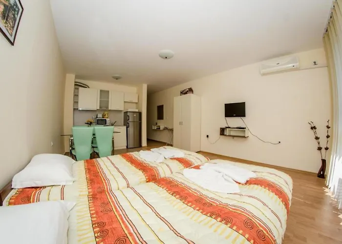 Apartament And Orchid Noks *