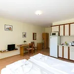 And Orchid Noks Апартаменти