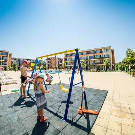 Holiday And Orchid Fort Noks Lägenhet *