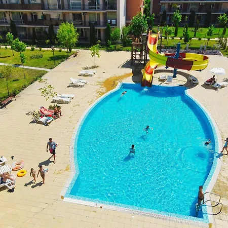 Holiday And Orchid Fort Noks Lägenhet Slăntjev Brjag