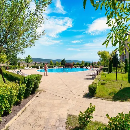 Holiday And Orchid Fort Noks Lägenhet Slăntjev Brjag